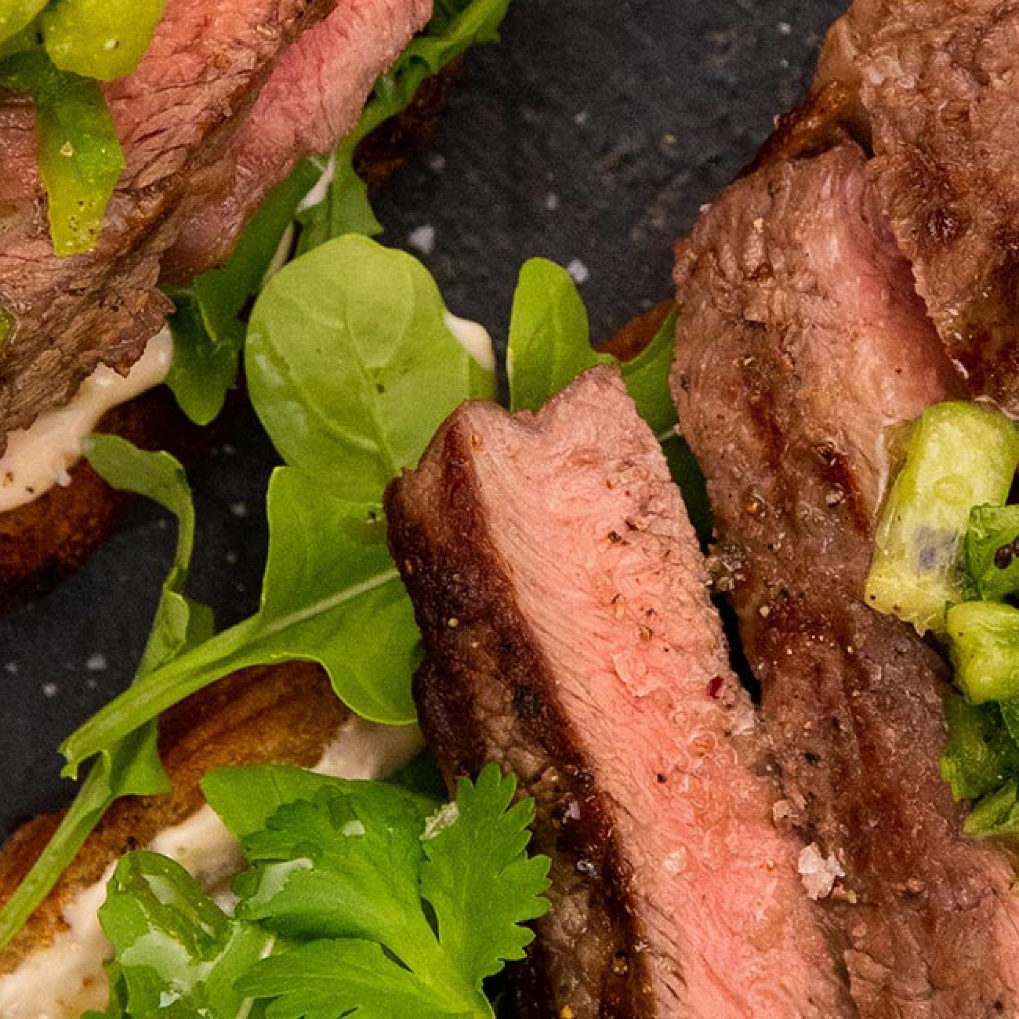Steak Sandwich with Fresh Kiwifruit Salsa & Lime Chipotle Mayo Recipe